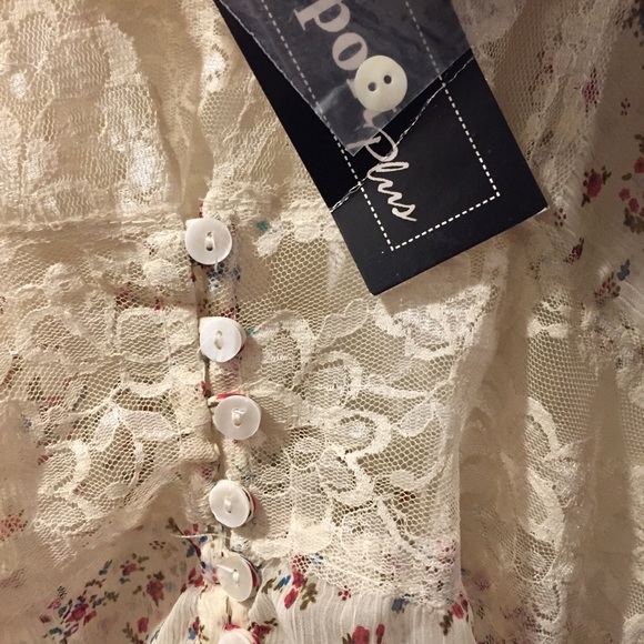 NEW Passport plus size lace floral hobo sheer flower shirt 2X - Picture 3 of 6